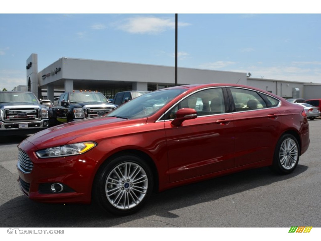 2016 Fusion SE - Ruby Red Metallic / Dune photo #3