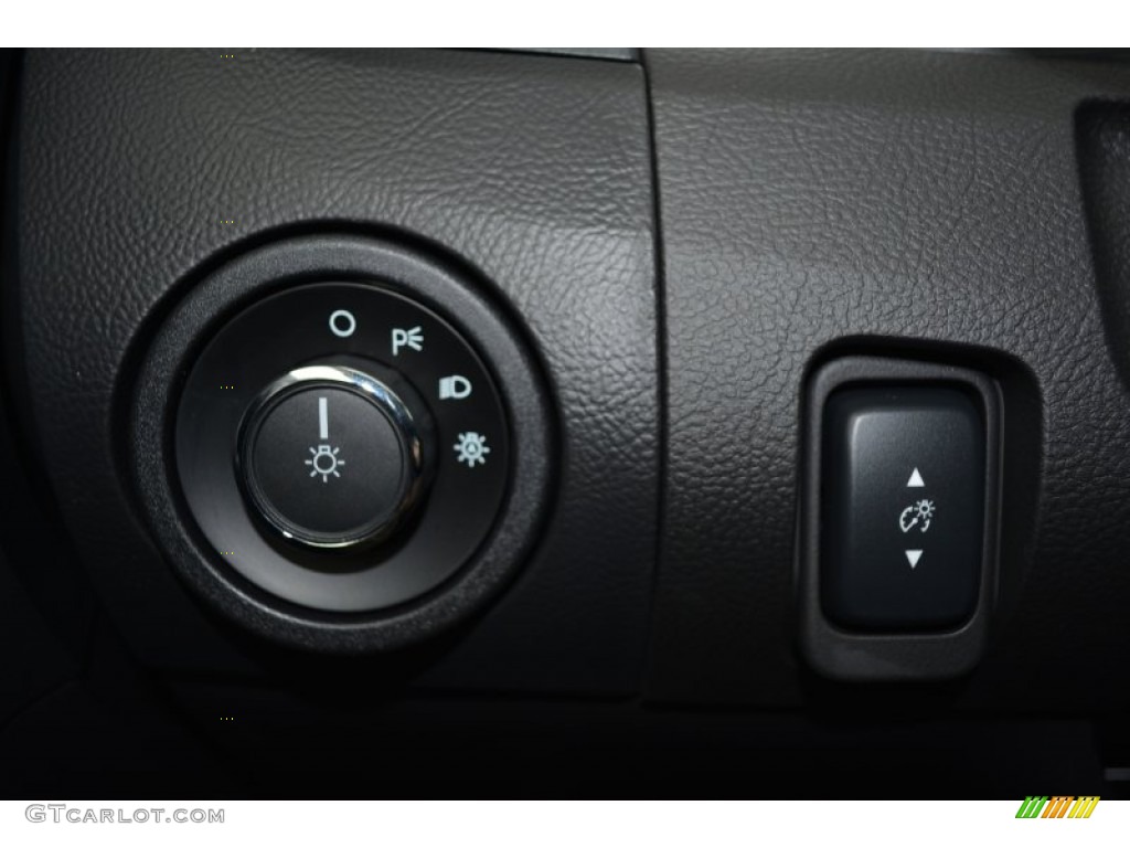 2015 Taurus SEL - Magnetic Metallic / Charcoal Black photo #21