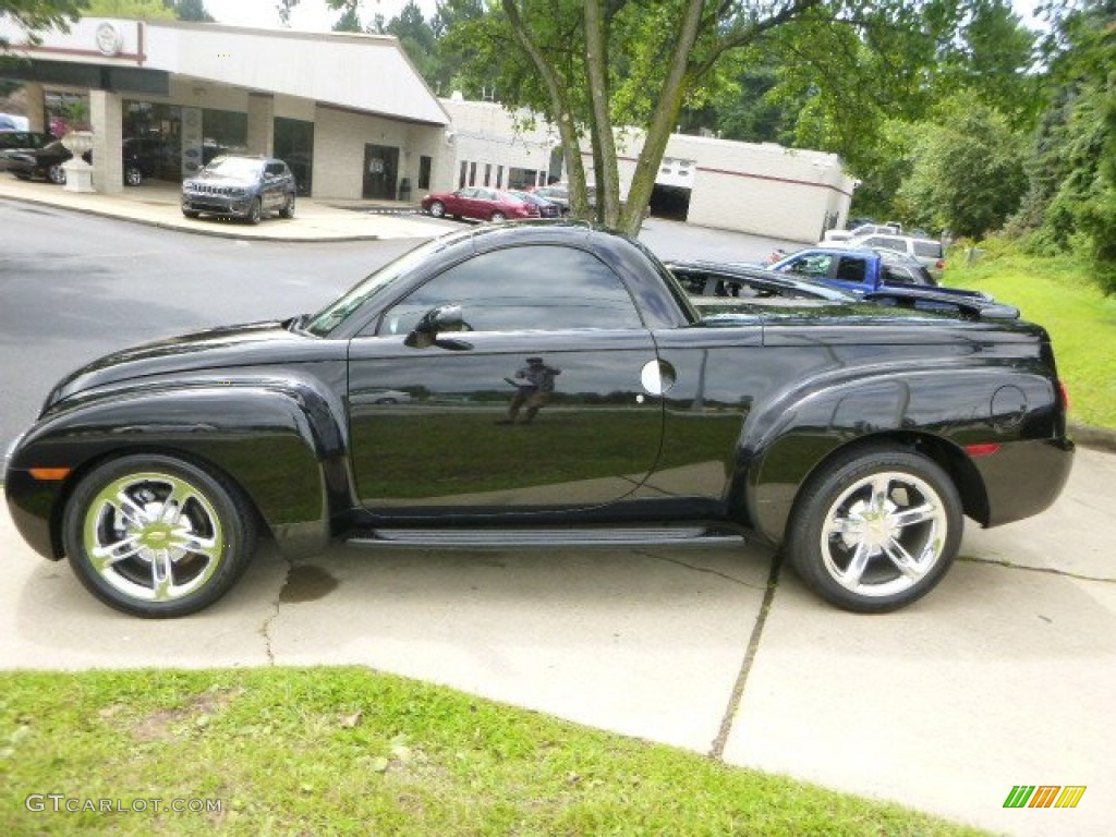 Smokin' Asphalt Black 2005 Chevrolet SSR Standard SSR Model Exterior Photo #106555375