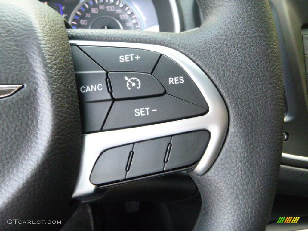 2016 Chrysler 200 Limited Controls Photo #106556414