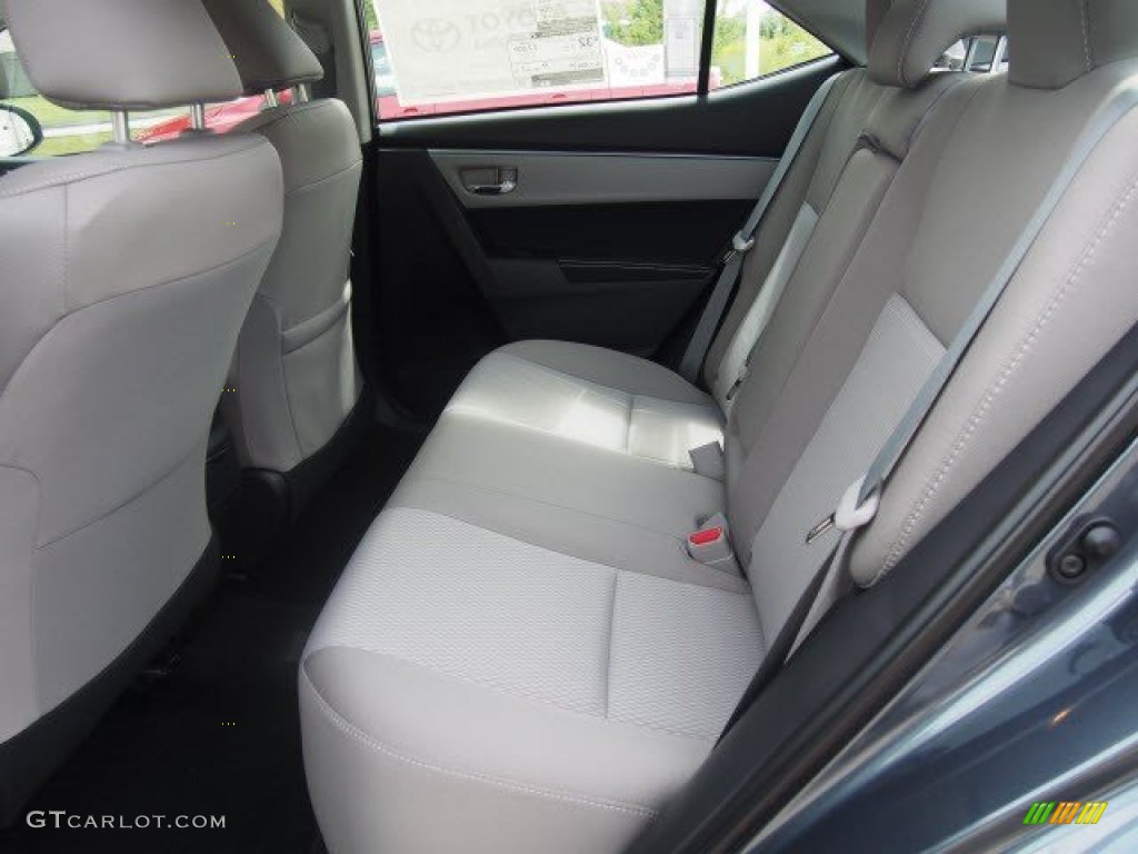 2016 Toyota Corolla LE Rear Seat Photo #106557739