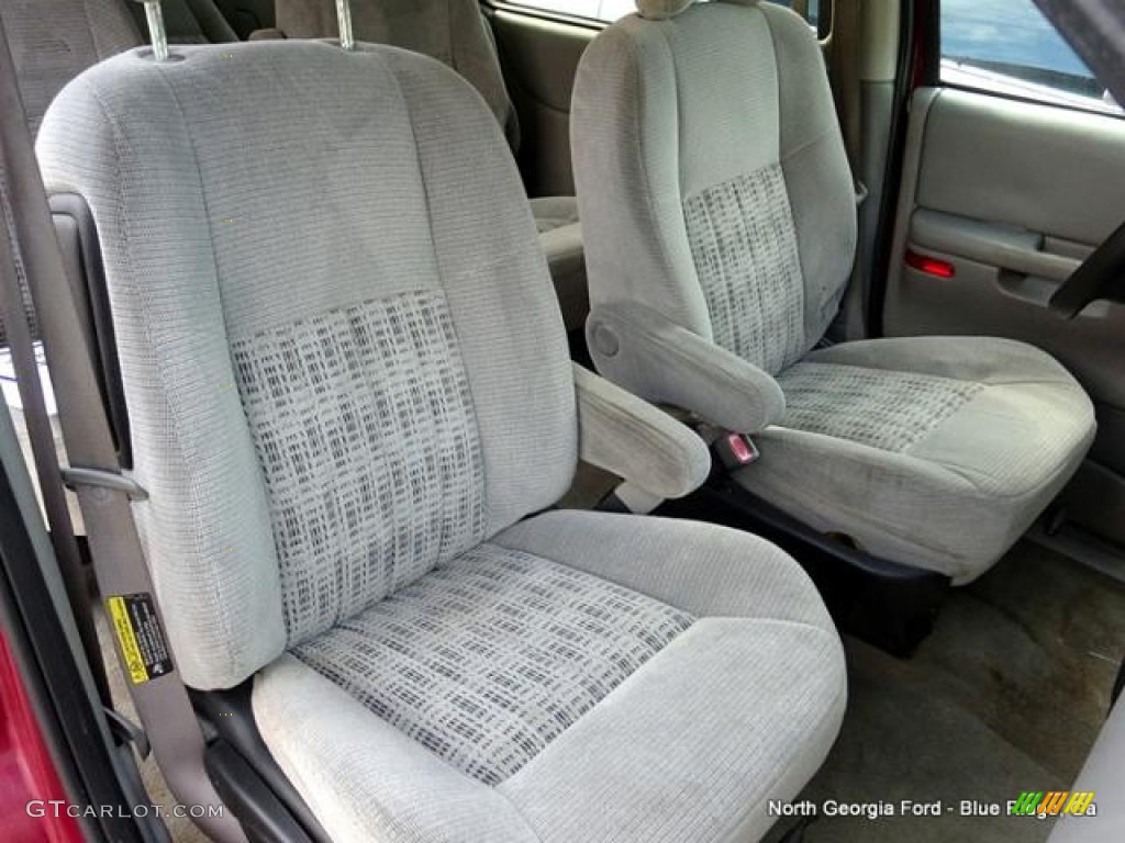2005 Venture LS - Sport Red Metallic / Medium Gray photo #8