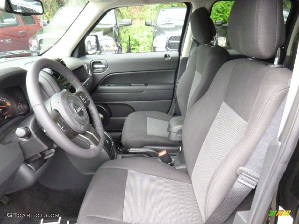 Dark Slate Gray Interior 2016 Jeep Patriot Latitude 4x4 Photo #106564942