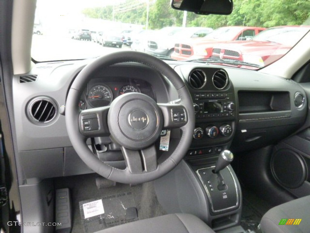 2016 Jeep Patriot Latitude 4x4 Dark Slate Gray Dashboard Photo #106564978