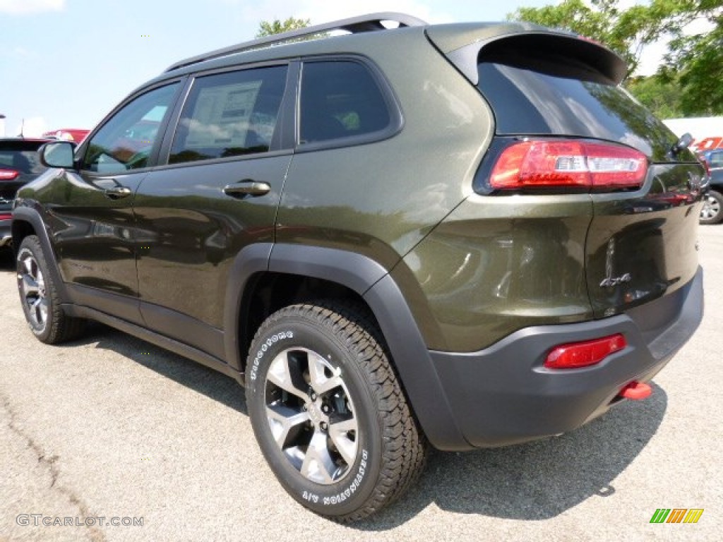 2016 Cherokee Trailhawk 4x4 - ECO Green Pearl / Black photo #3