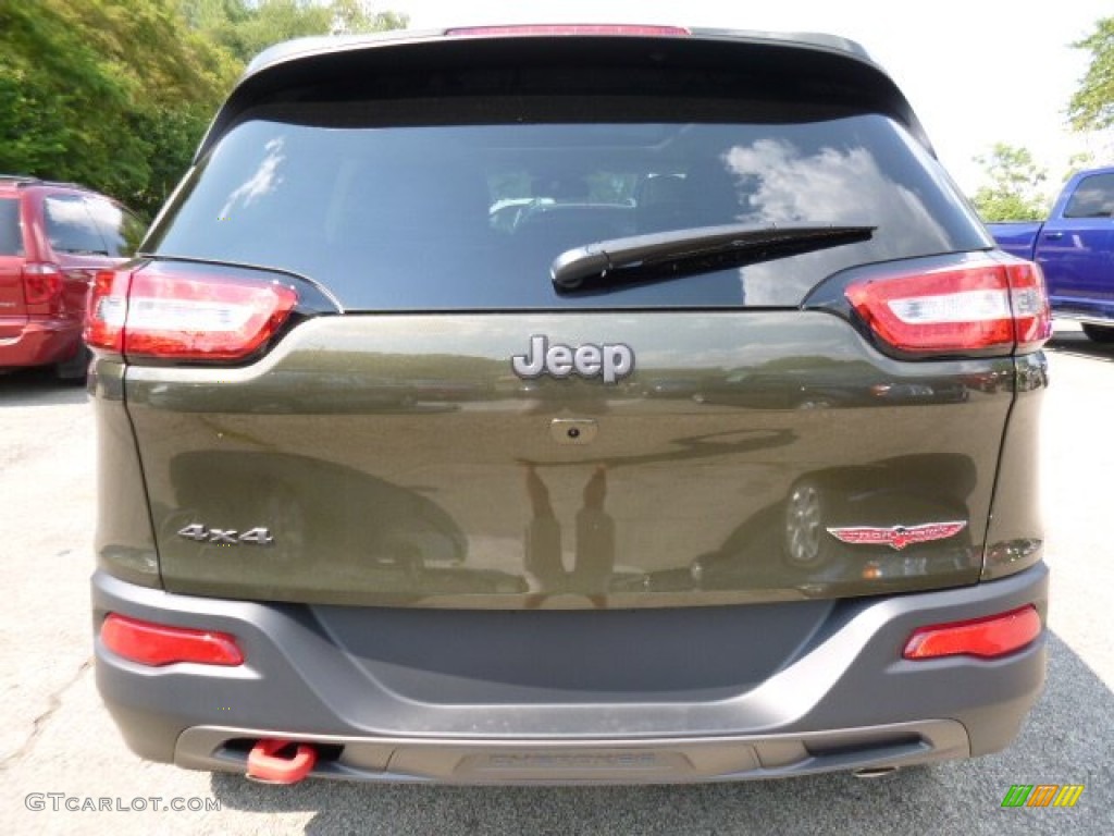 2016 Cherokee Trailhawk 4x4 - ECO Green Pearl / Black photo #4