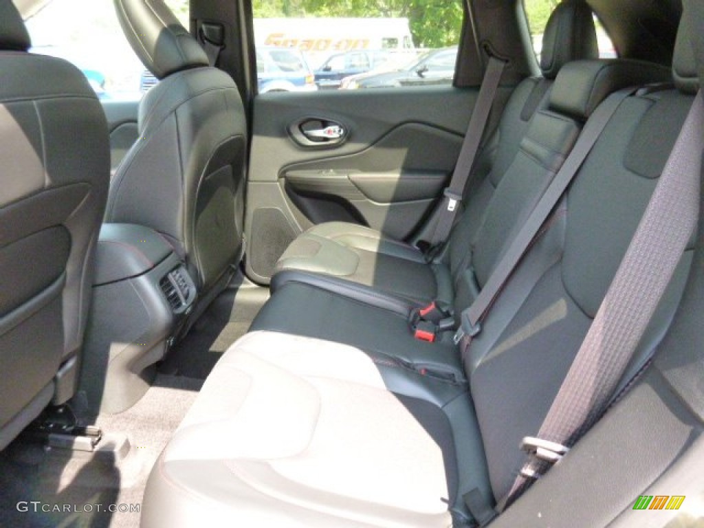2016 Jeep Cherokee Trailhawk 4x4 Rear Seat Photo #106565965