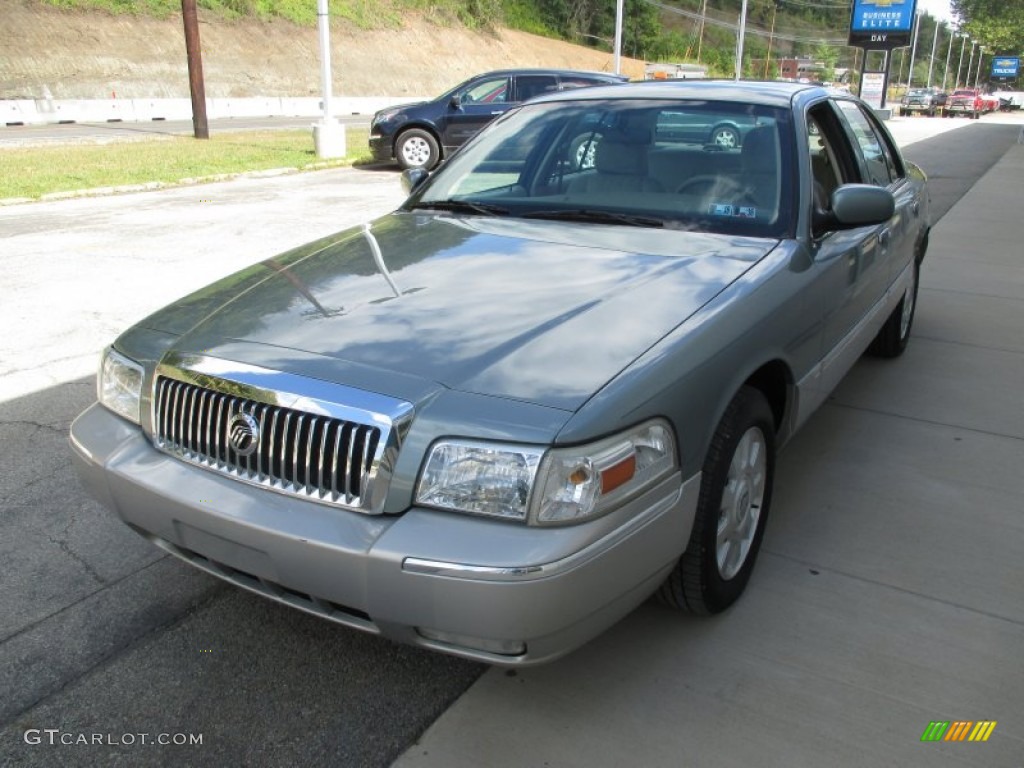 2006 Grand Marquis GS - Light Tundra Metallic / Light Camel photo #11