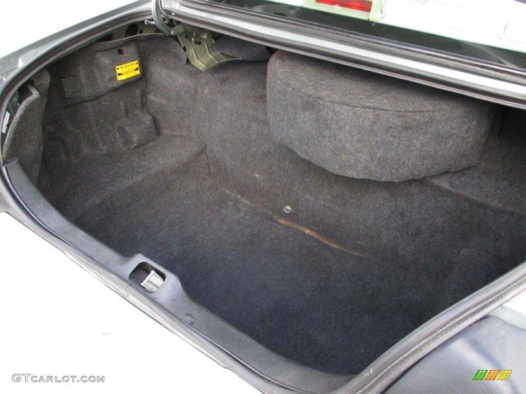 2006 Grand Marquis GS - Light Tundra Metallic / Light Camel photo #16