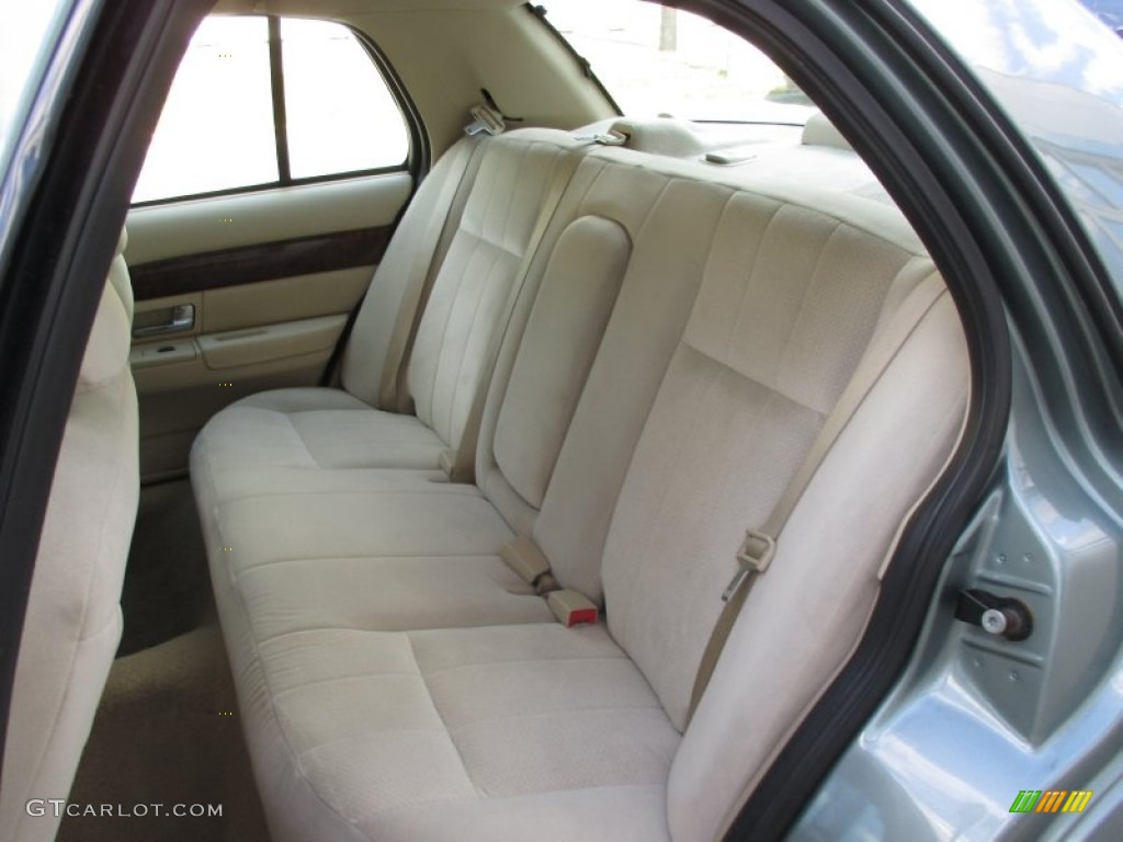 2006 Grand Marquis GS - Light Tundra Metallic / Light Camel photo #21