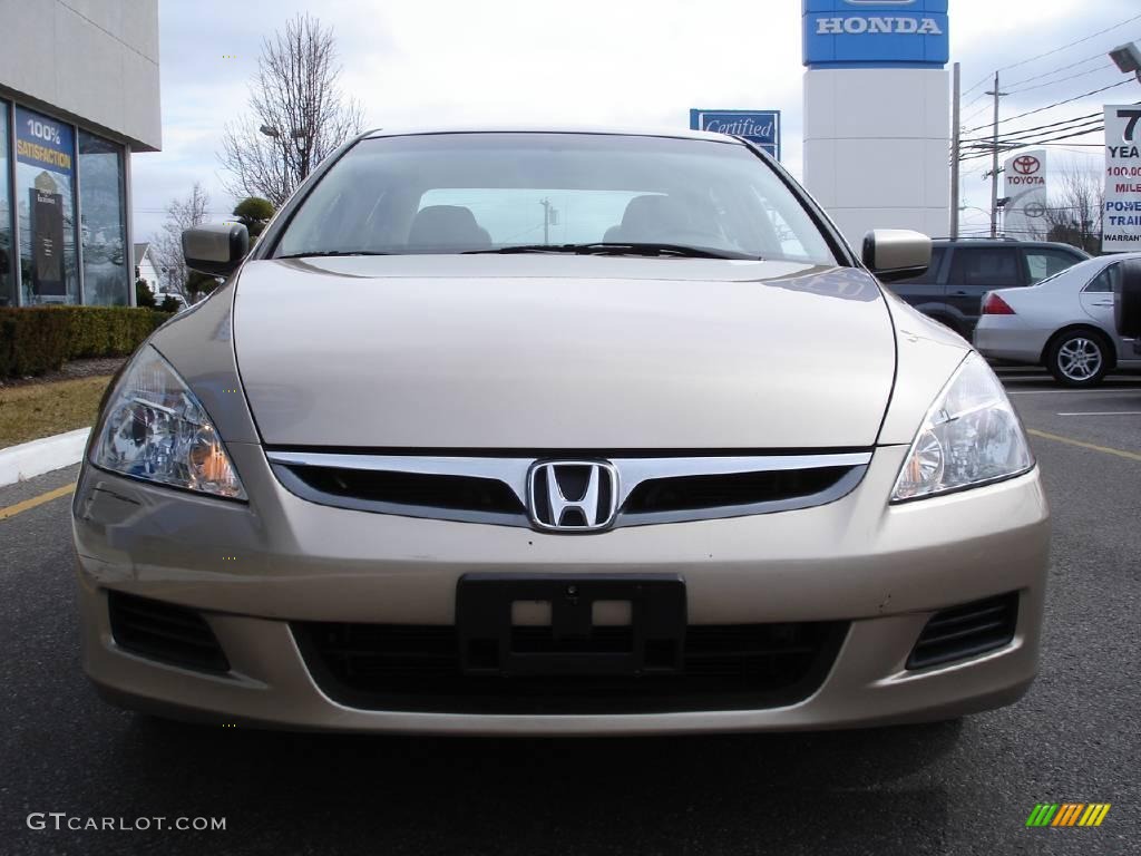 2006 Accord LX Sedan - Desert Mist Metallic / Ivory photo #2
