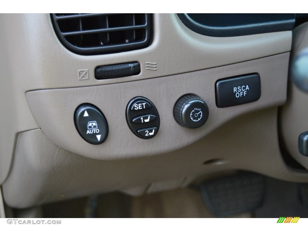 2006 Toyota Sequoia Limited Controls Photo #106571099