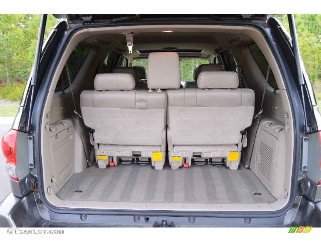 2006 Toyota Sequoia Limited Trunk Photo #106571156