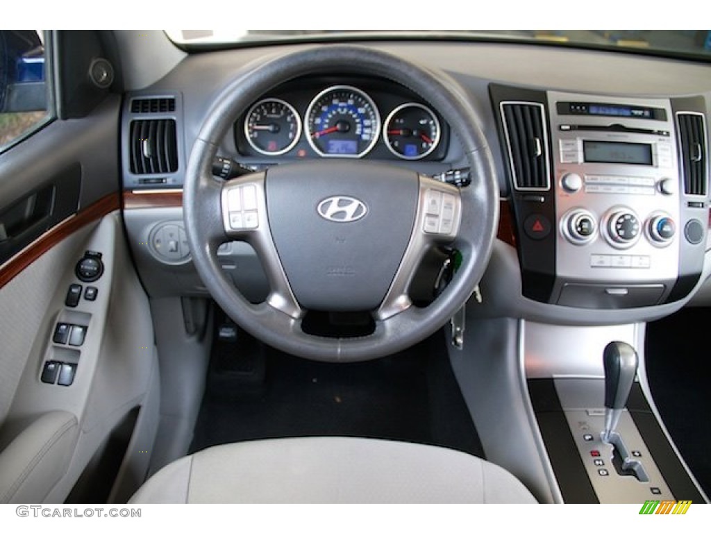 Gray Interior 2011 Hyundai Veracruz GLS Photo #106583930