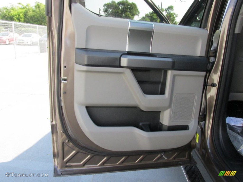 2015 F150 XLT SuperCrew - Caribou Metallic / Medium Earth Gray photo #18
