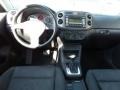Sapphire Blue Metallic - Tiguan SE Photo No. 15