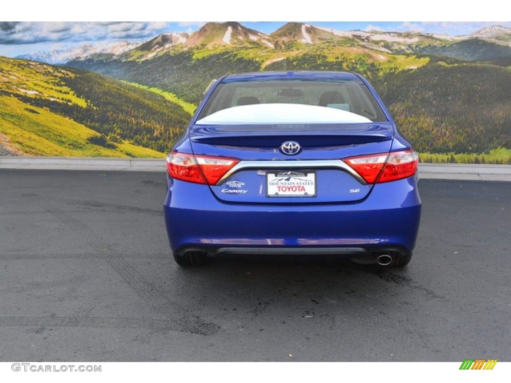 2016 Camry SE - Blue Crush Metallic / Ash photo #4