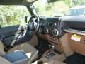 Black - Wrangler Unlimited Sahara 4x4 Photo No. 11