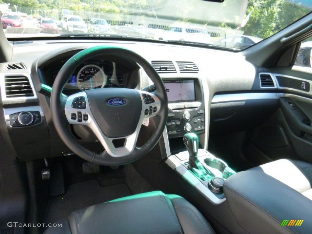 2015 Explorer XLT 4WD - Caribou / Charcoal Black photo #19