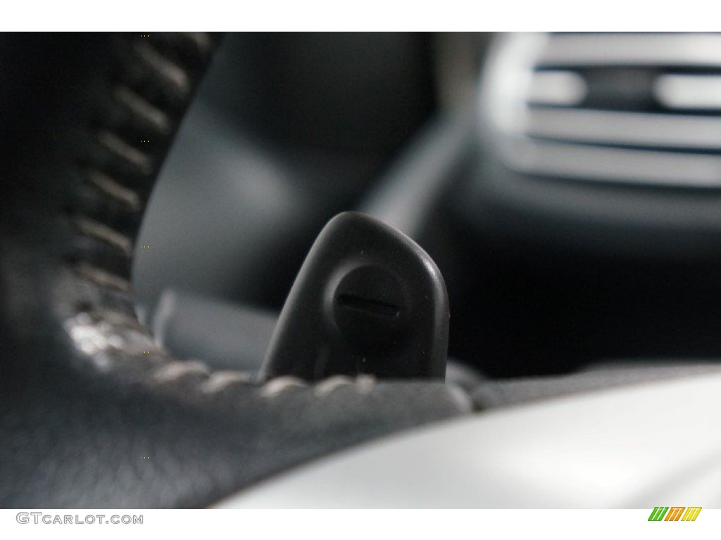 2009 fortwo passion cabriolet - Deep Black / Design Beige photo #29
