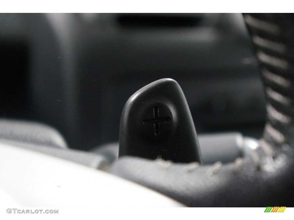 2009 fortwo passion cabriolet - Deep Black / Design Beige photo #30