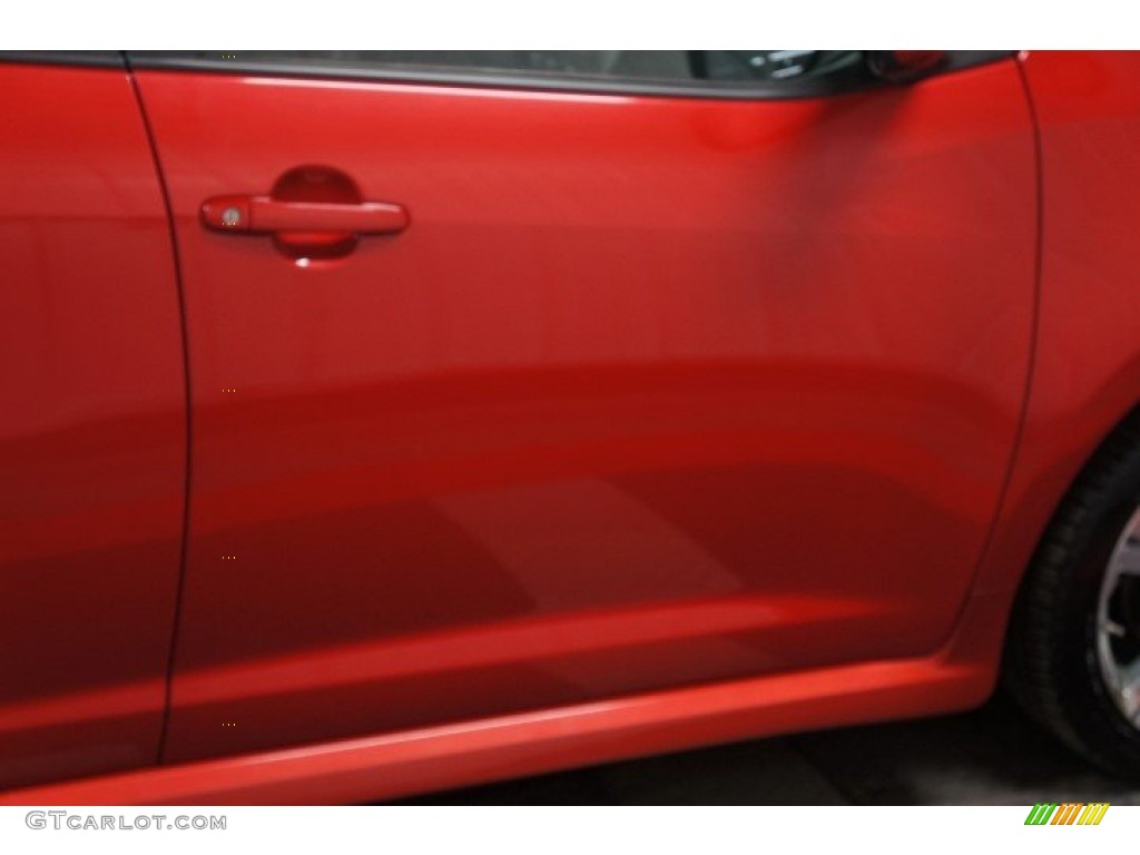 2009 Vibe GT - Red Hot Metallic / Ebony photo #43
