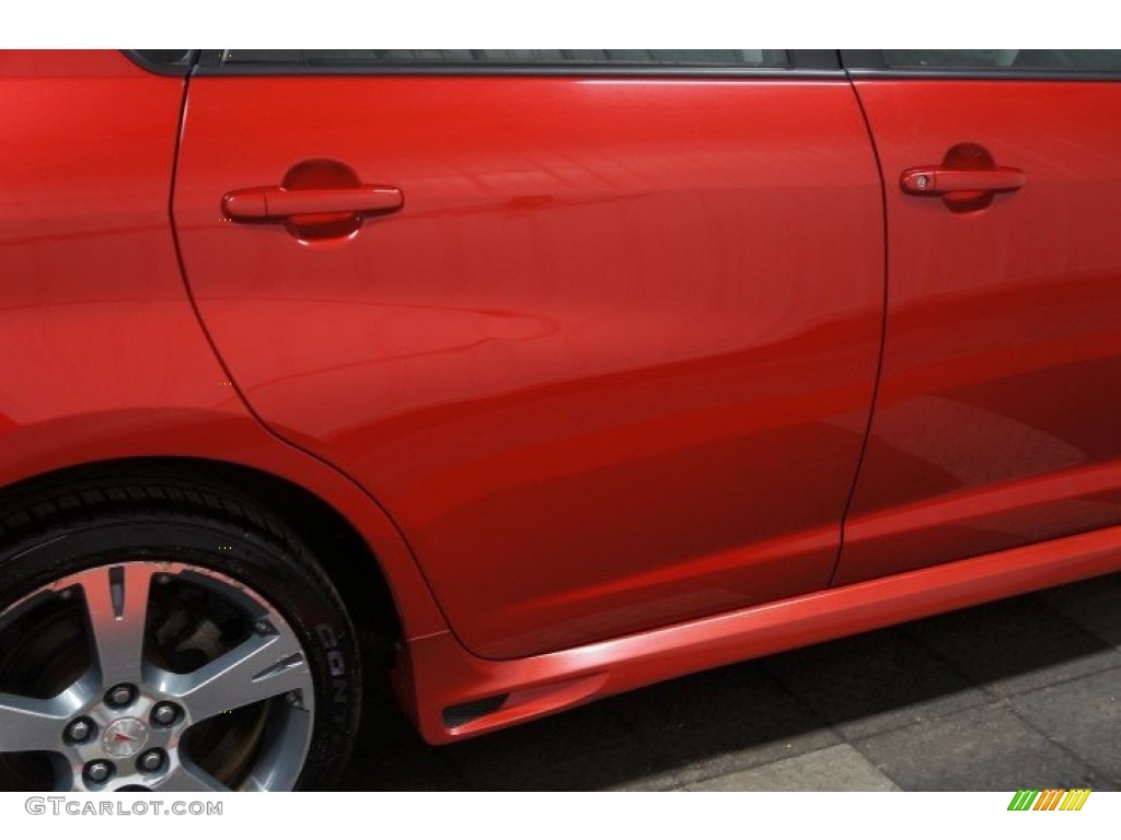 2009 Vibe GT - Red Hot Metallic / Ebony photo #44
