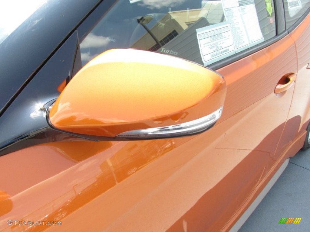 2015 Veloster Turbo - Vitamin C / Black photo #12