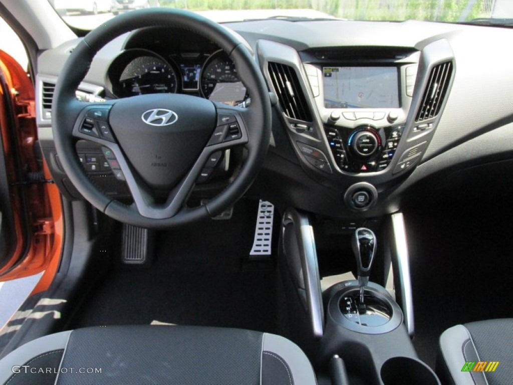 2015 Veloster Turbo - Vitamin C / Black photo #24