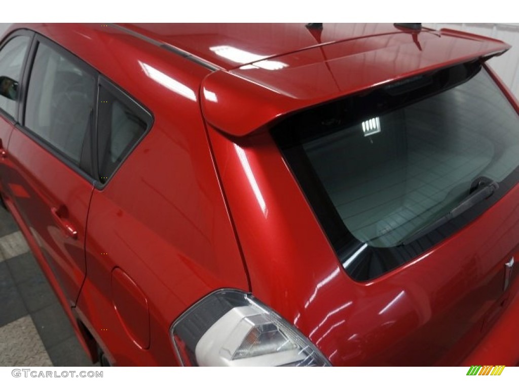 2009 Vibe GT - Red Hot Metallic / Ebony photo #67