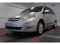 2007 Silver Shadow Pearl Toyota Sienna XLE AWD  photo #3