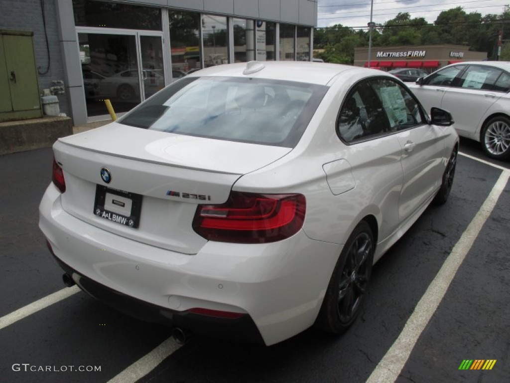 2016 M235i xDrive Coupe - Alpine White / Black photo #6