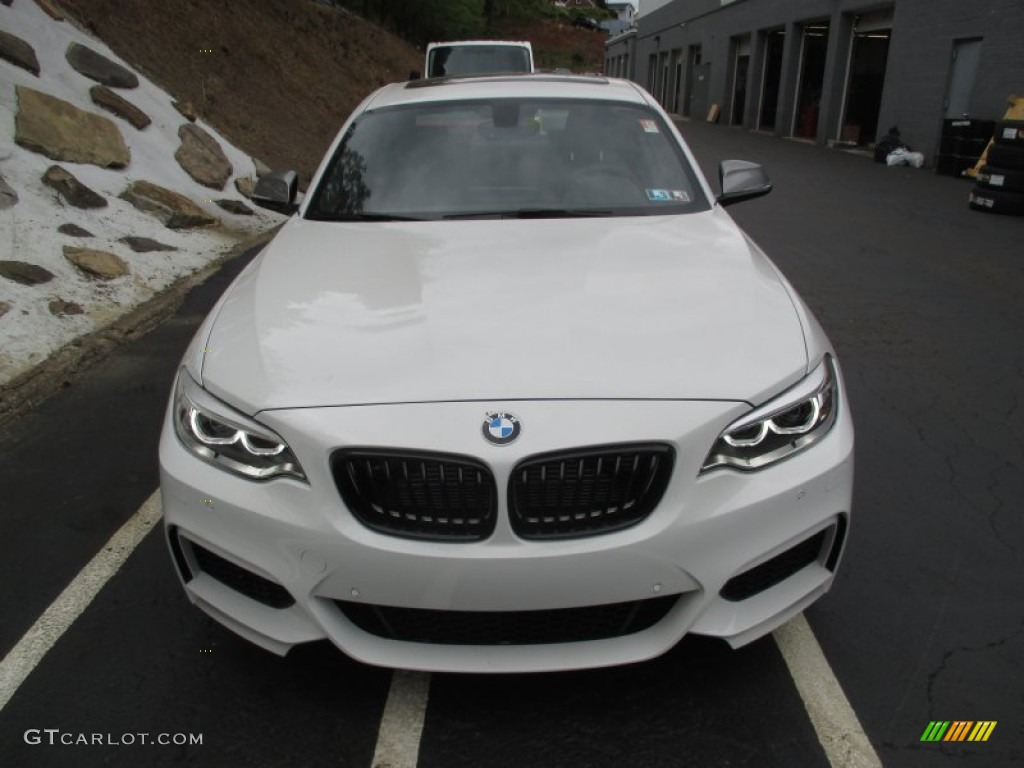2016 M235i xDrive Coupe - Alpine White / Black photo #8
