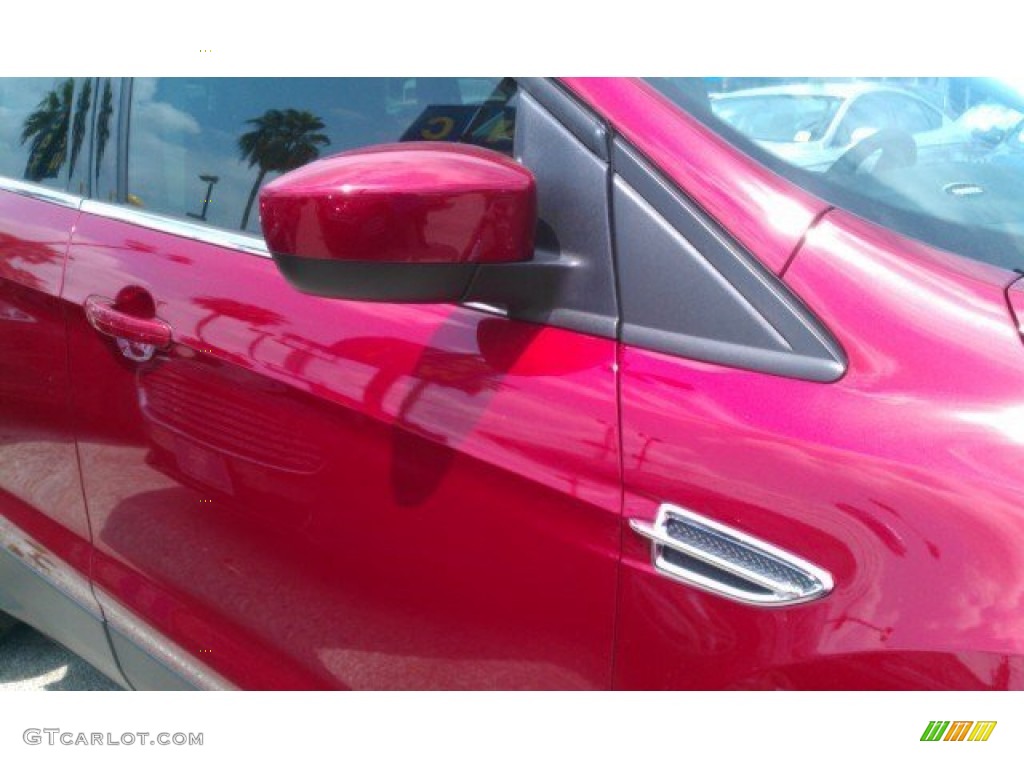 2016 Escape SE - Ruby Red Metallic / Medium Light Stone photo #4