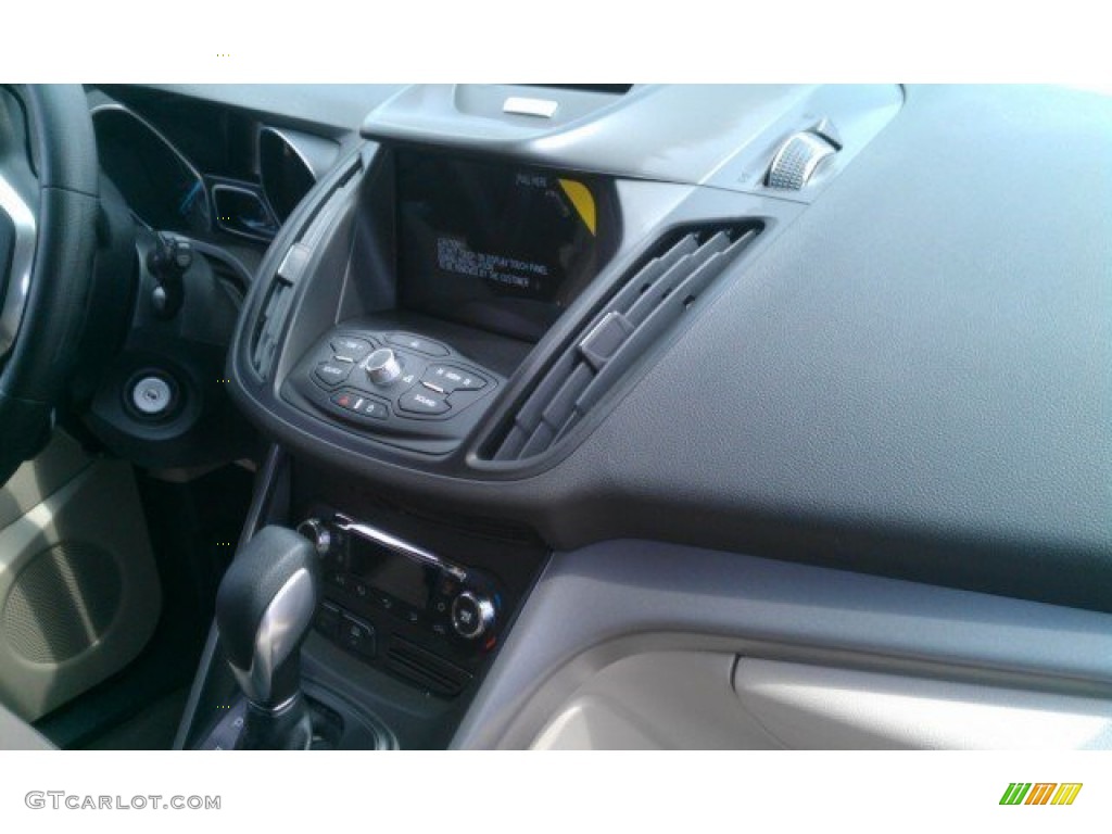 2016 Escape SE - Ruby Red Metallic / Medium Light Stone photo #22