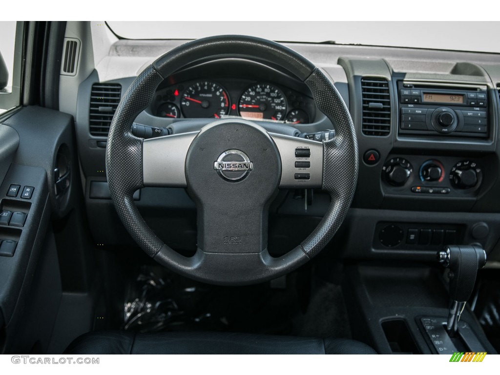 2010 Xterra X - Avalanche White / Gray photo #4