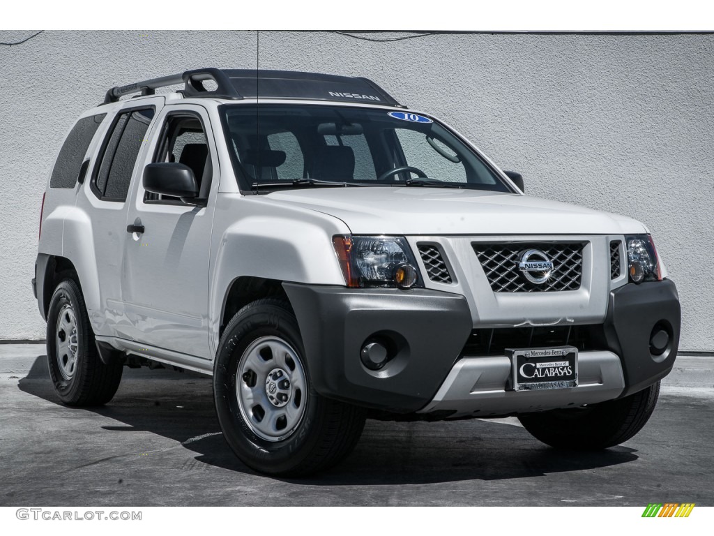 2010 Xterra X - Avalanche White / Gray photo #12