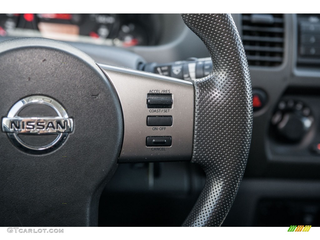 2010 Nissan Xterra X Controls Photo #106630846