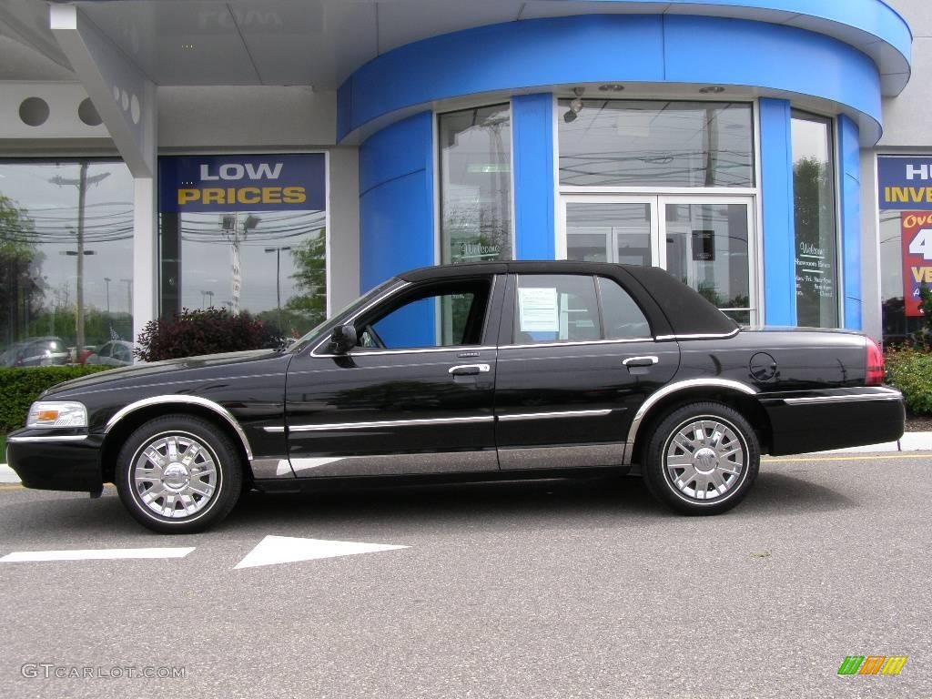 2008 Grand Marquis GS - Black Clearcoat / Charcoal Black photo #3