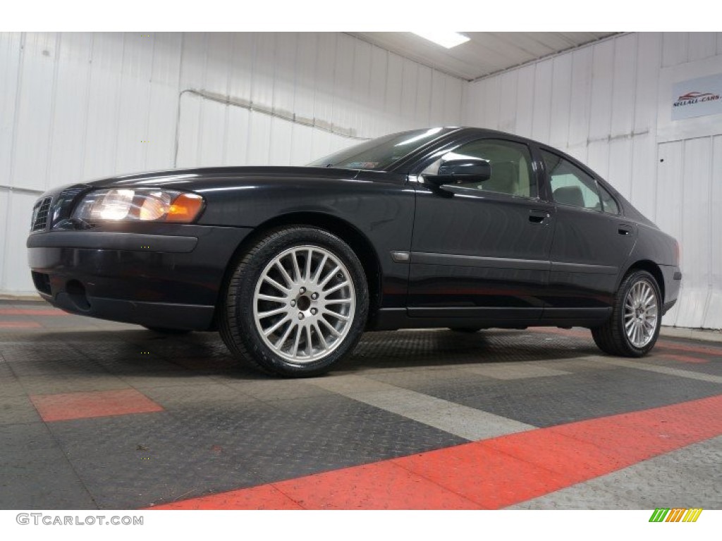 2004 S60 2.5T - Black / Graphite photo #2