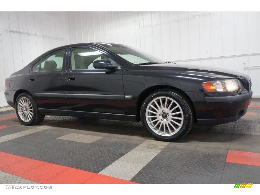 2004 S60 2.5T - Black / Graphite photo #6