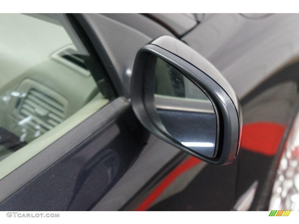 2004 S60 2.5T - Black / Graphite photo #44