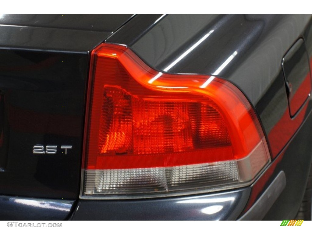 2004 S60 2.5T - Black / Graphite photo #50
