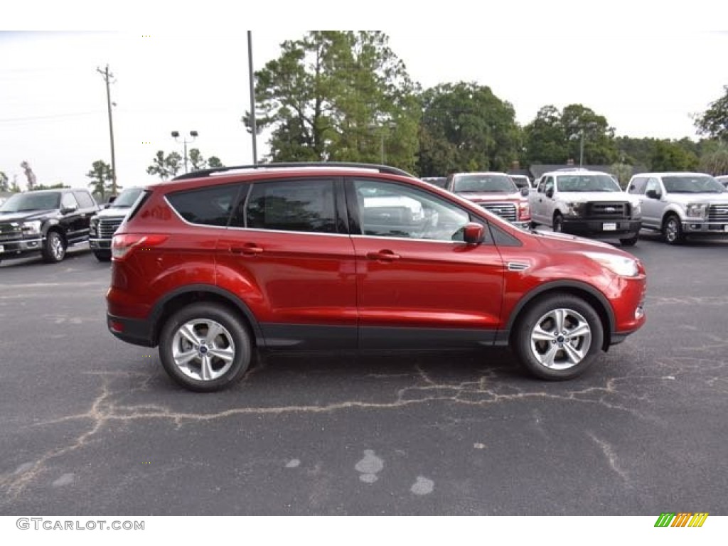 2016 Escape SE - Ruby Red Metallic / Medium Light Stone photo #4