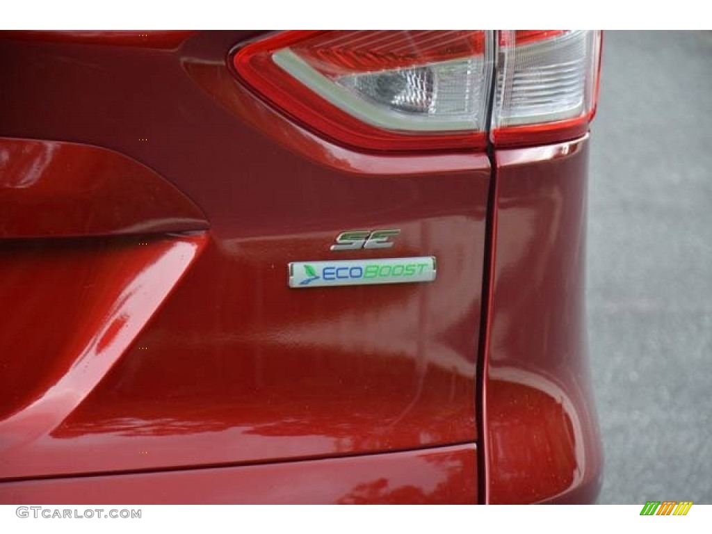 2016 Escape SE - Ruby Red Metallic / Medium Light Stone photo #7