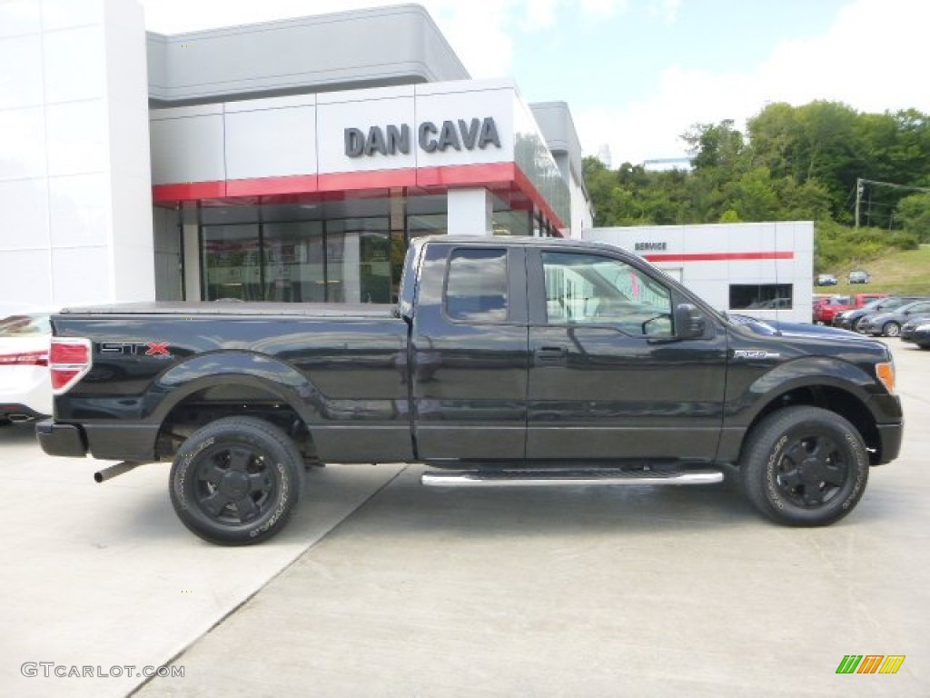 2010 F150 STX SuperCab 4x4 - Tuxedo Black / Medium Stone photo #7