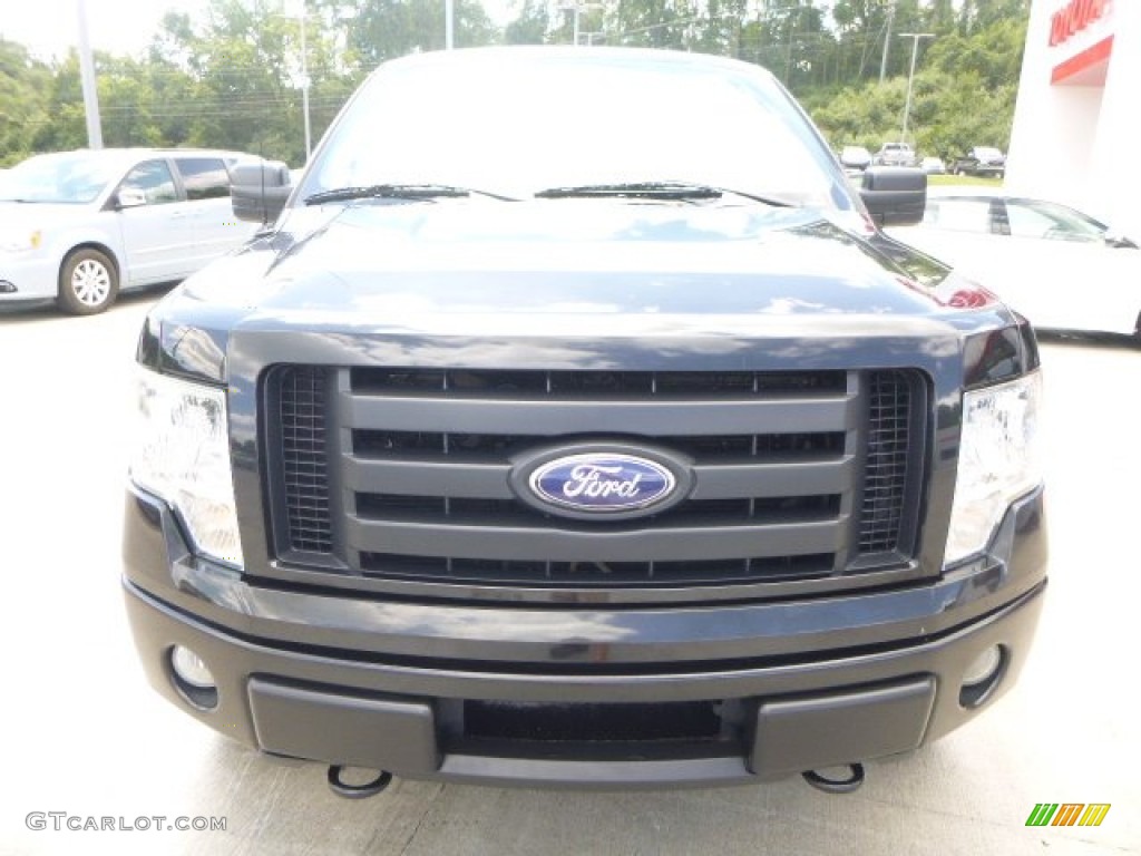 2010 F150 STX SuperCab 4x4 - Tuxedo Black / Medium Stone photo #14