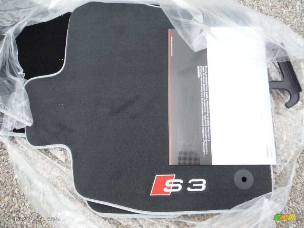 2016 S3 2.0T Premium Plus quattro - Sepang Blue Pearl / Black photo #37