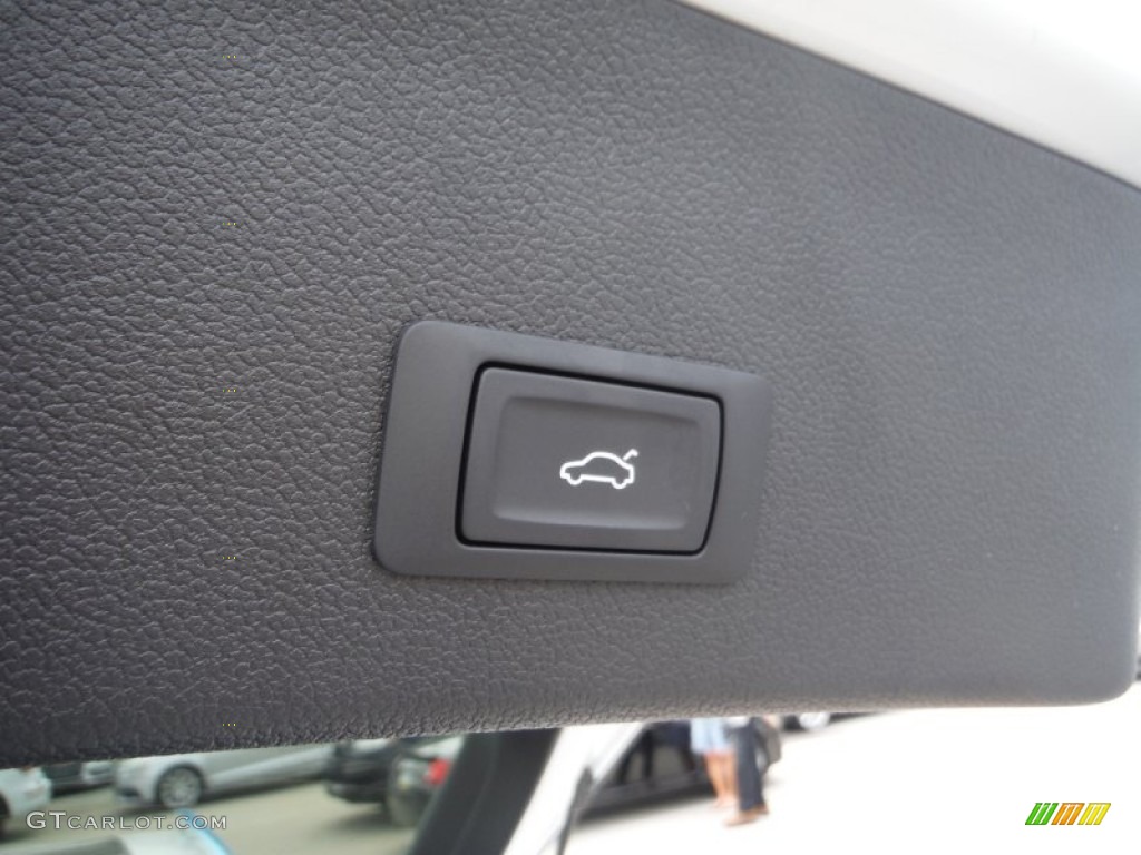 2016 allroad Premium Plus quattro - Glacier White Metallic / Black photo #35