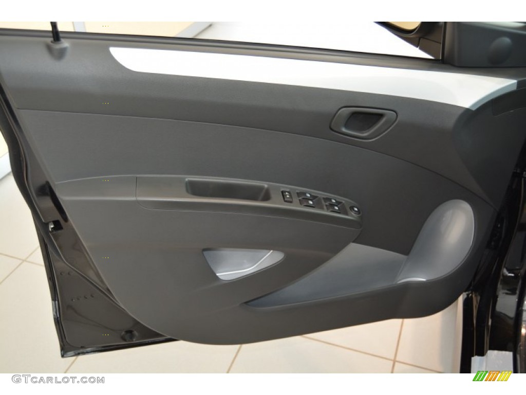 2015 Spark LT - Black / Dark Pewter/Silver photo #6